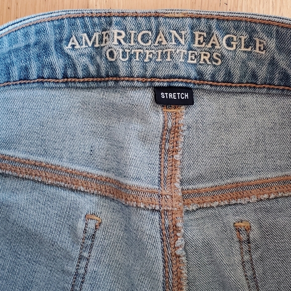 NWOT! AE High Kick Crop Jeans - Picture 3 of 6